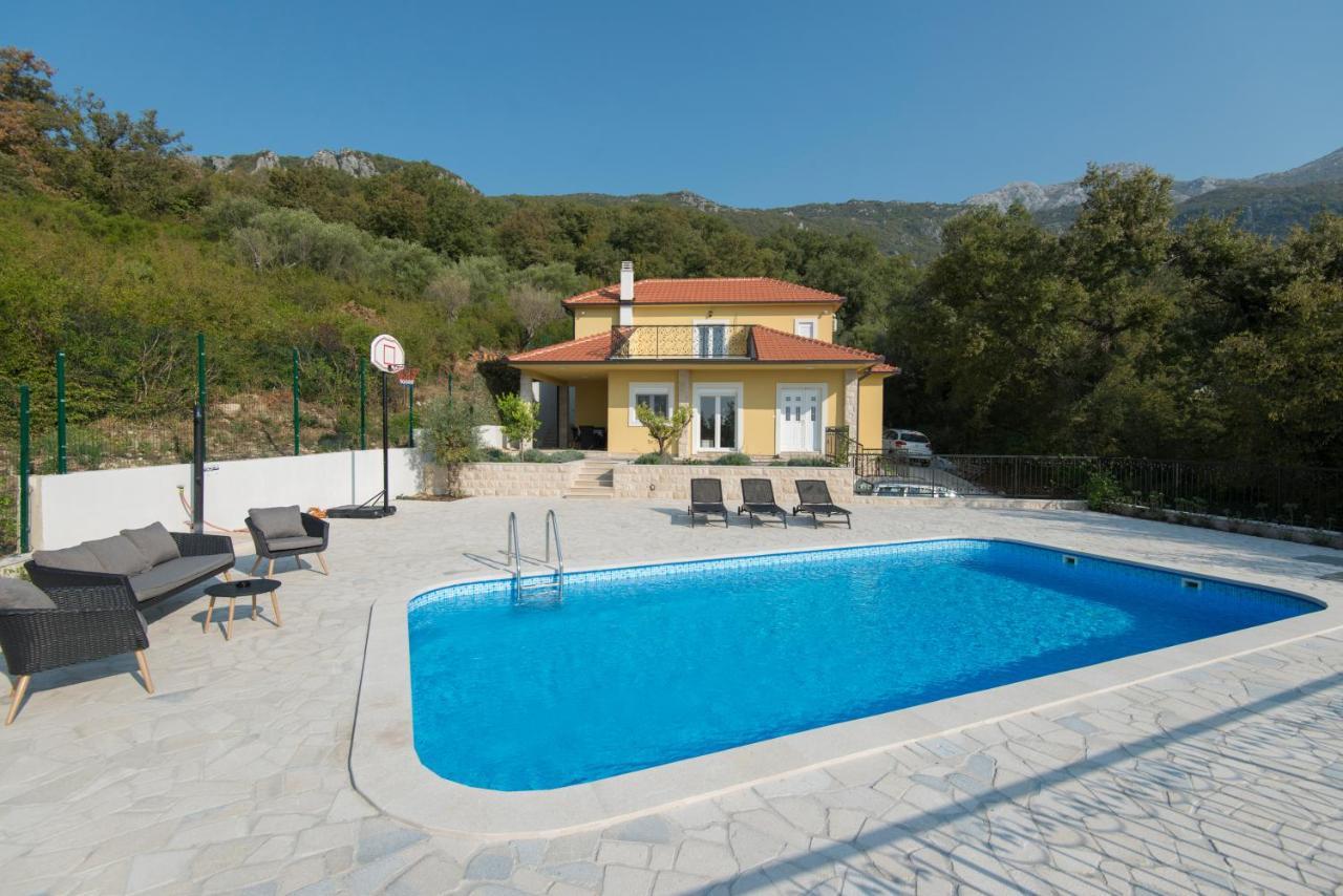 Villa Belle Air Herceg Novi Buitenkant foto