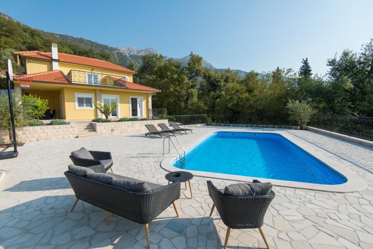 Villa Belle Air Herceg Novi Buitenkant foto